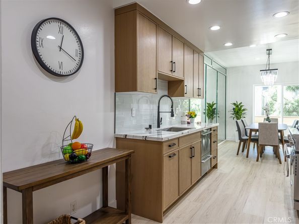 1944 Glendon Avenue 209, Los Angeles CA 90025