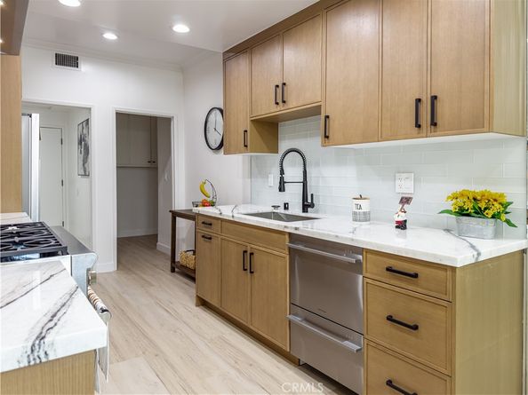 1944 Glendon Avenue 209, Los Angeles CA 90025