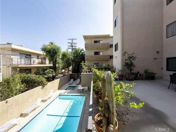 1944 Glendon Avenue 209, Los Angeles CA 90025