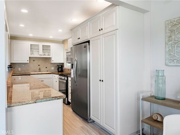 1003 Seal Way, Seal Beach CA 90740