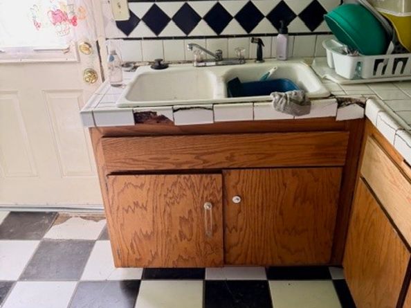 3726 E Iva, Compton CA 90221