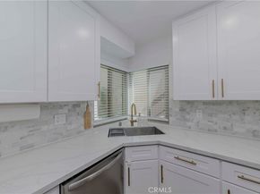 16911 Eastlake LN 88, Huntington Beach CA 92647