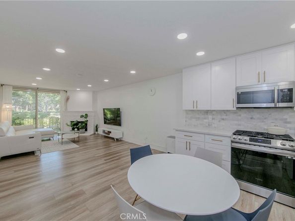 16911 Eastlake LN 88, Huntington Beach CA 92647