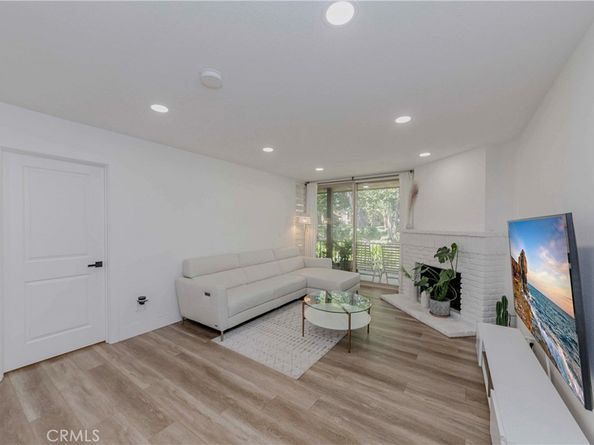 16911 Eastlake LN 88, Huntington Beach CA 92647