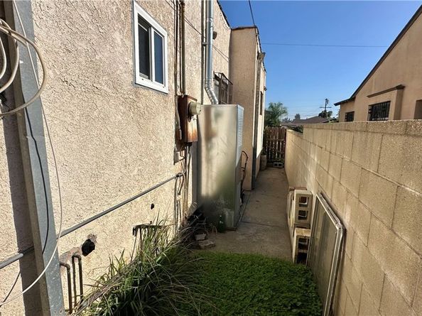 407 S Vancouver Avenue, Los Angeles CA 90022