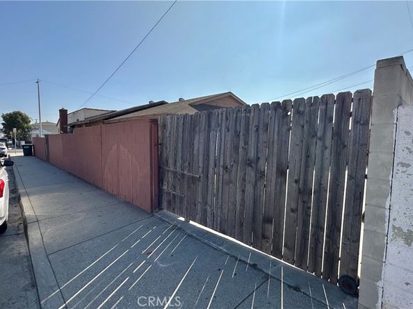 407 S Vancouver Avenue, Los Angeles CA 90022