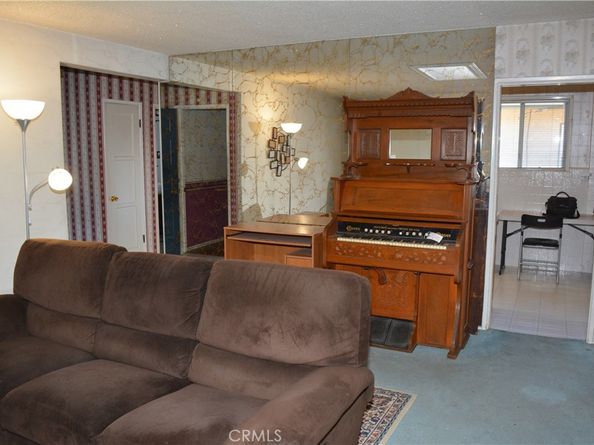 6448 E Los Arcos, Long Beach CA 90815