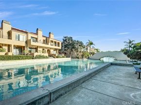 16501 Bordeaux Lane 211, Huntington Beach CA 92649