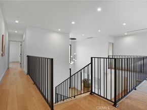 16226 Dickens, Encino CA 91436