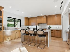 16226 Dickens, Encino CA 91436