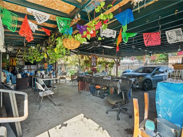 247 E 97th, Los Angeles CA 90003