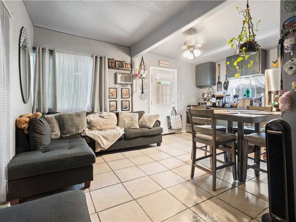 247 E 97th, Los Angeles CA 90003