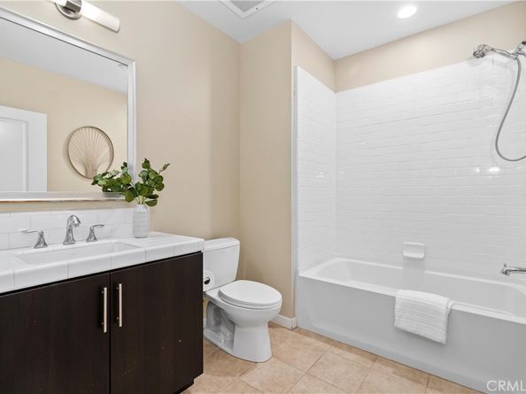 21 Gramercy 312, Irvine CA 92612