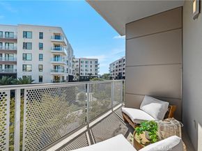 21 Gramercy 312, Irvine CA 92612