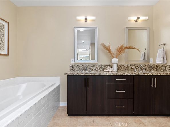 21 Gramercy 312, Irvine CA 92612