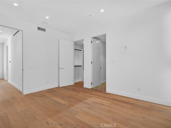 1253 N Sweetzer 3, West Hollywood CA 90069