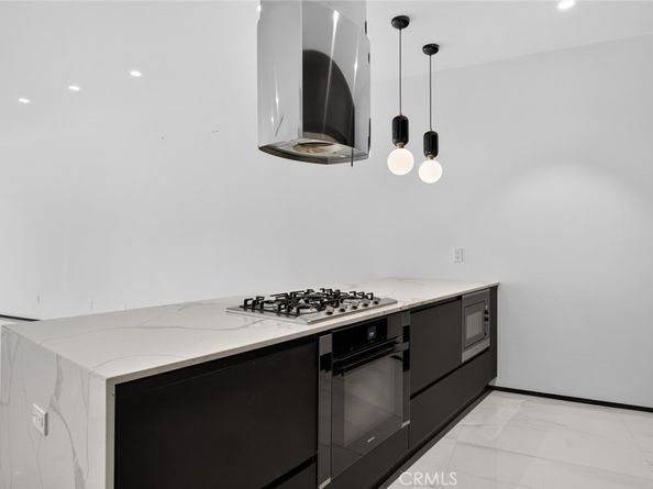 1253 N Sweetzer 3, West Hollywood CA 90069