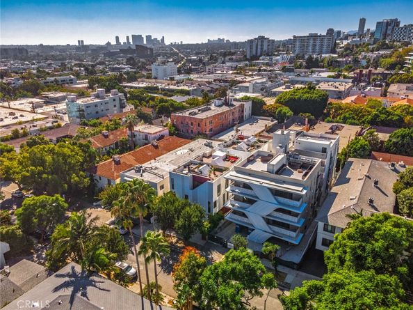 1253 N Sweetzer 3, West Hollywood CA 90069