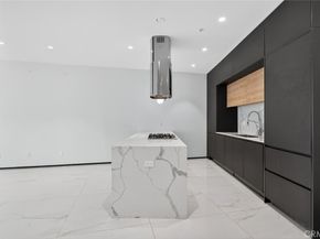 1253 N Sweetzer 3, West Hollywood CA 90069