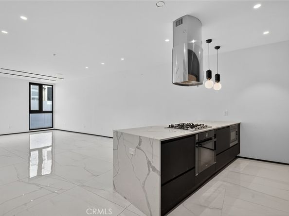1253 N Sweetzer 3, West Hollywood CA 90069