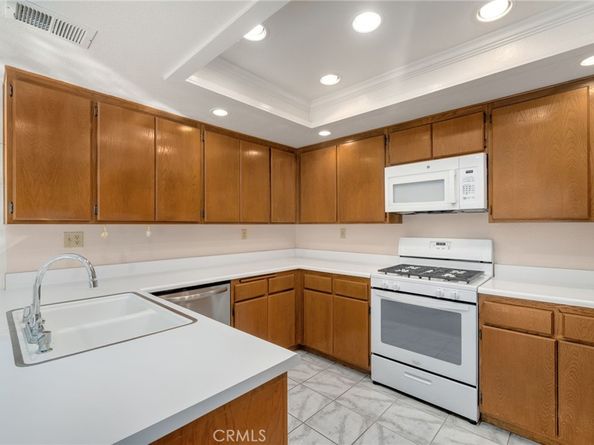 26426 Fox Glen 14, Lake Forest CA 92630