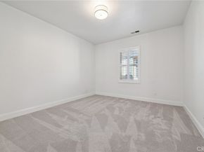 21 Canoe, Irvine CA 92618