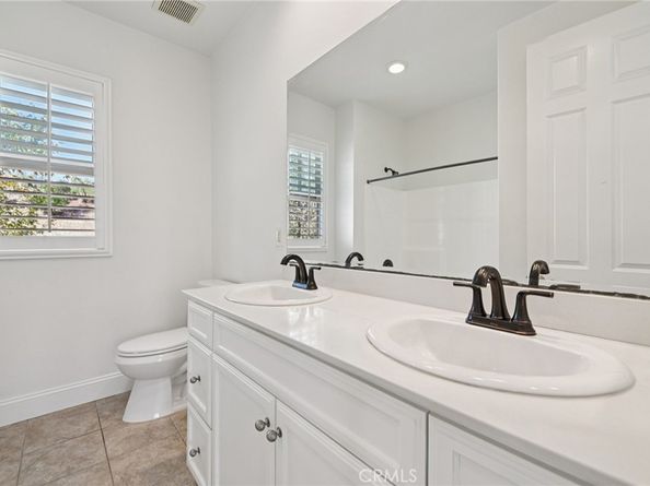 21 Canoe, Irvine CA 92618