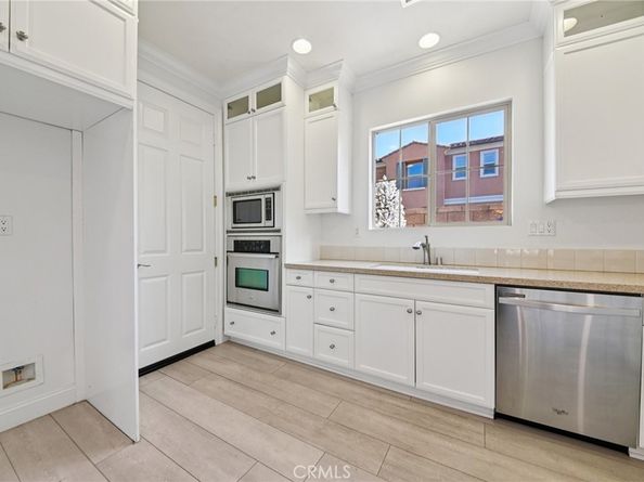 21 Canoe, Irvine CA 92618