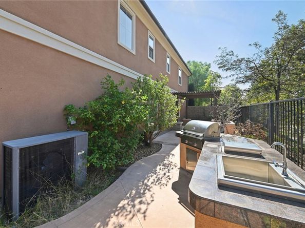 21 Canoe, Irvine CA 92618