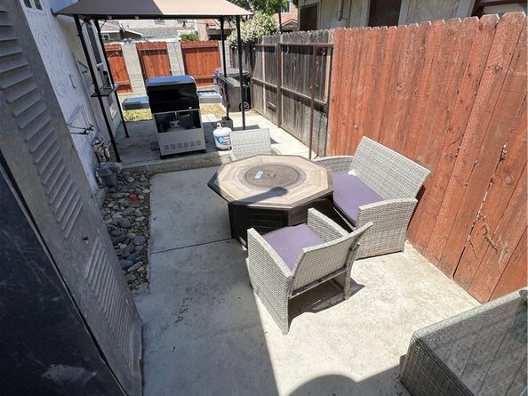 1390 Gundry Avenue, Long Beach CA 90813