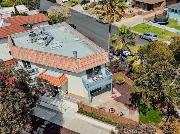 318 S Lucia Avenue, Redondo Beach CA 90277