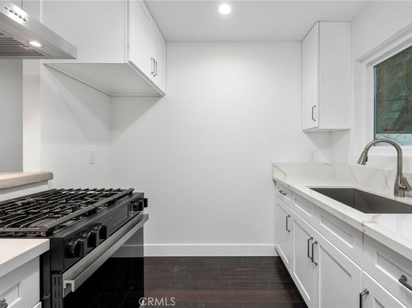 217 43rd Street, Manhattan Beach CA 90266