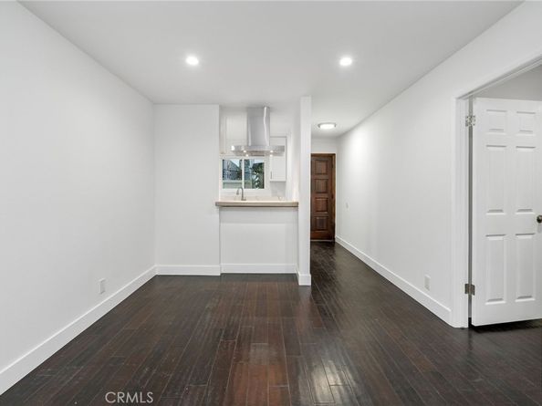 217 43rd Street, Manhattan Beach CA 90266