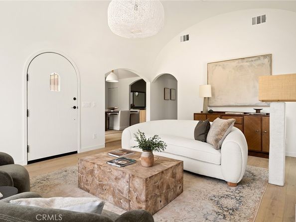 5047 W 21st Street, Los Angeles CA 90016