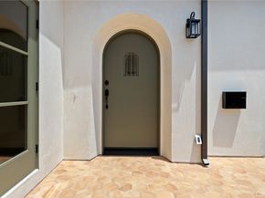 5047 W 21st Street, Los Angeles CA 90016