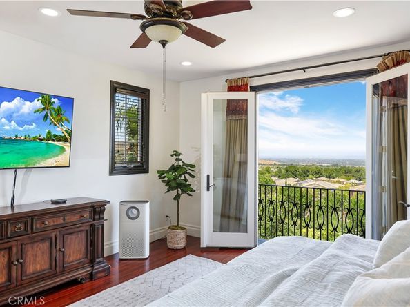 41 Balcony, Irvine CA 92603