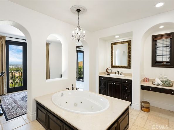 41 Balcony, Irvine CA 92603