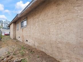 5840 S Olive Street, Los Angeles CA 90003