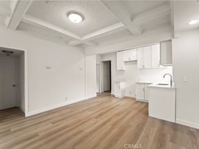 5840 S Olive Street, Los Angeles CA 90003