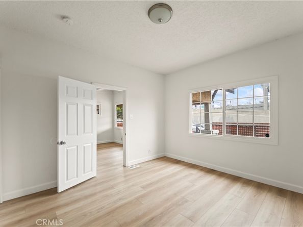 5840 S Olive Street, Los Angeles CA 90003