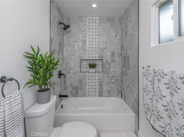 3818 Crawford Street, Los Angeles CA 90011