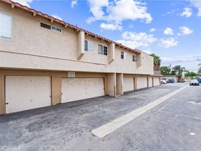 935 W Bishop Street, Santa Ana CA 92703