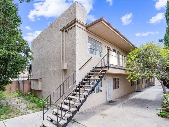 935 W Bishop Street, Santa Ana CA 92703