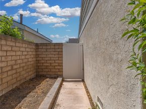 5 Locust, Irvine CA 92604