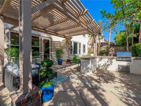 22 Modesto, Irvine CA 92602