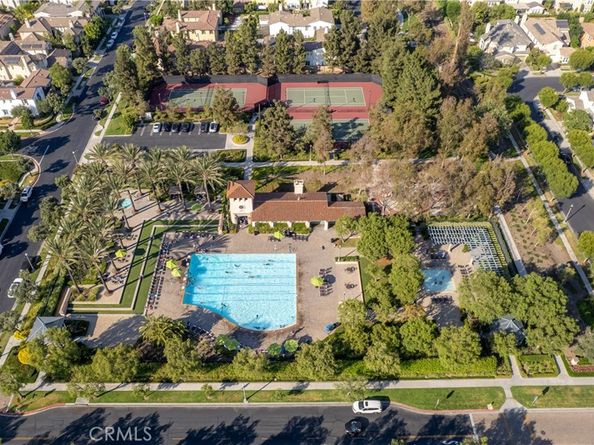 22 Modesto, Irvine CA 92602