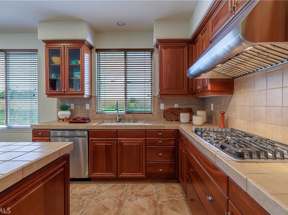 22 Modesto, Irvine CA 92602