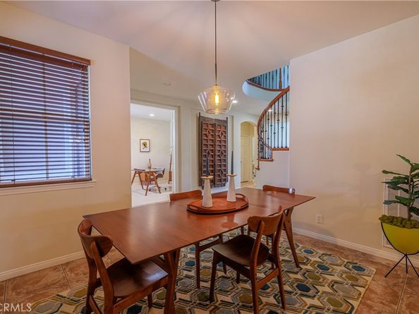 22 Modesto, Irvine CA 92602