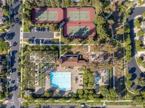 22 Modesto, Irvine CA 92602