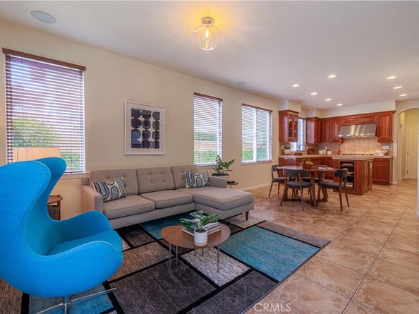 22 Modesto, Irvine CA 92602